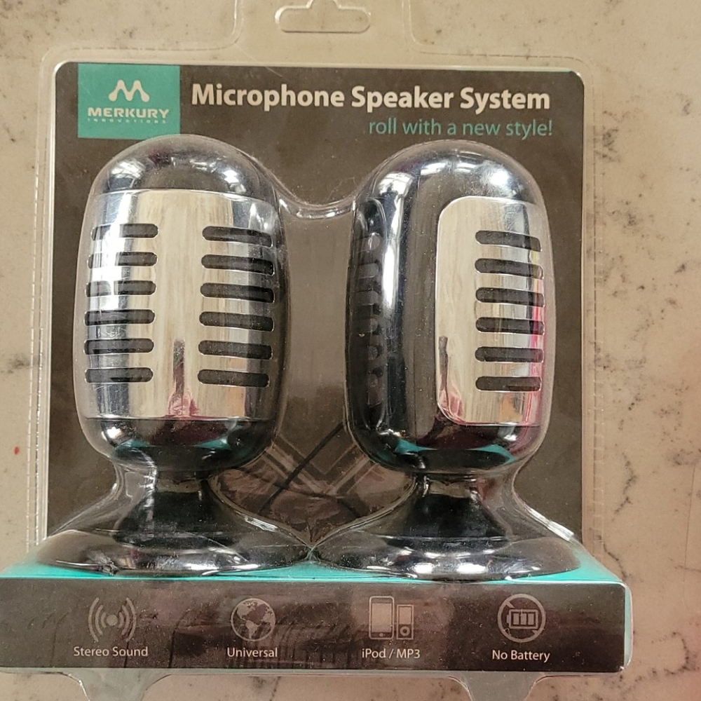 BNWT microphone system.